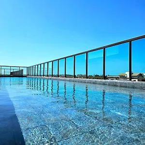 https://piscina-privativa-no-centro-de.portodegalinhashotels.com